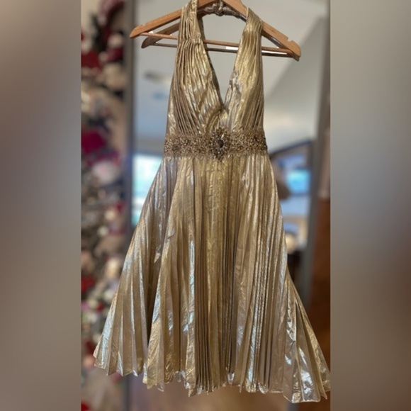 Jovani Dresses & Skirts - Jovani Pure Gold Halter Top‎ Pleated Dress, M- Size 8, Gold